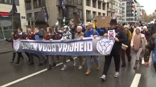 Covidové protesty. Násilí idiotů nebudu akceptovat, řekl nizozemský premiér